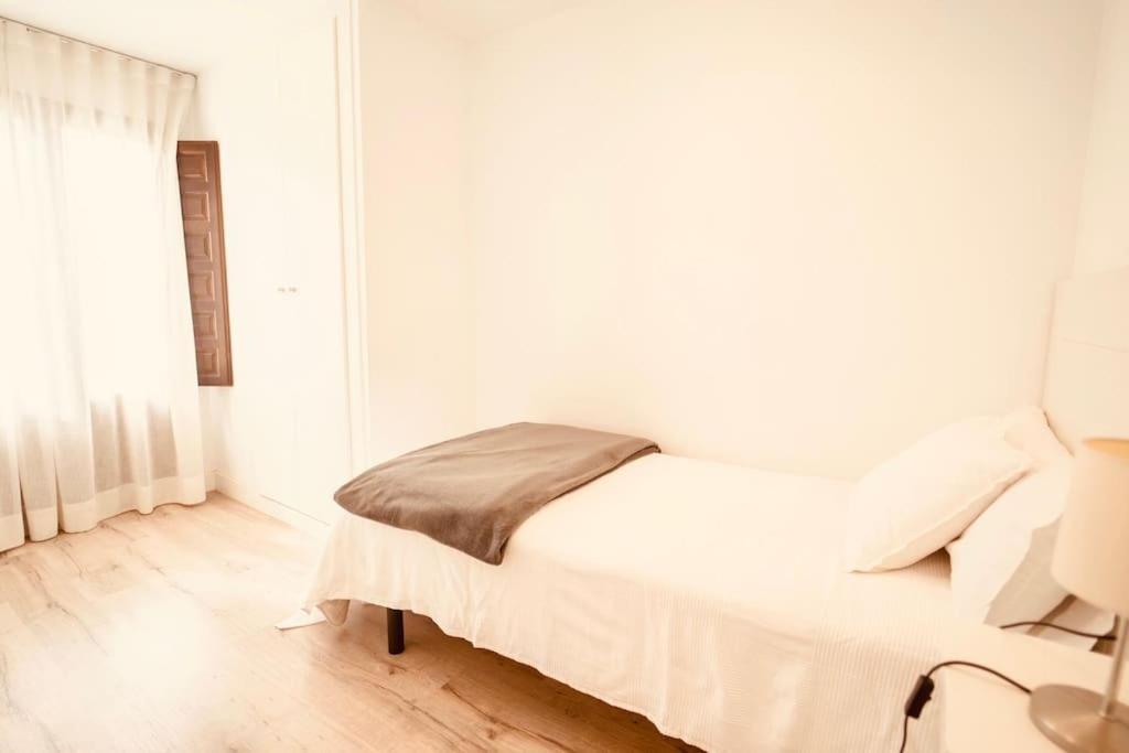 Torre De La Vela 2 Apartment กรานาดา ภายนอก รูปภาพ